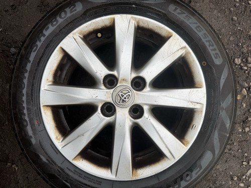 Toyota yaris alloy wheel - alloy,