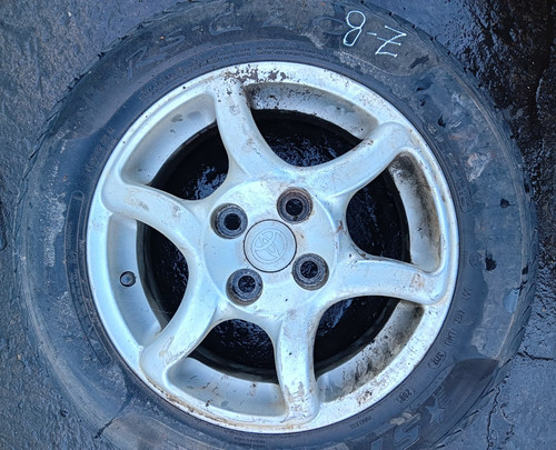 Toyota yaris stud alloy - toyota,