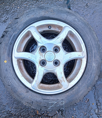 Toyota yaris stud - toyota,